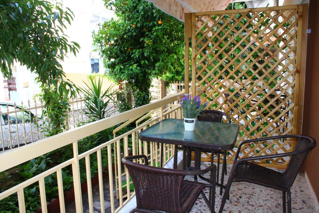 Amalia House Apartamento Nea Kallikrateia Exterior foto